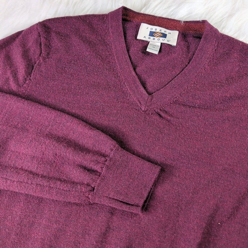 Joseph Abboud Sweater Mens Medium Burgundy V-Neck Modern Fit Pullover Knit